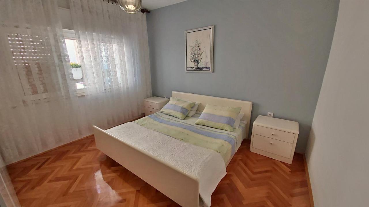 Apartment Cedo Omiš Exterior foto